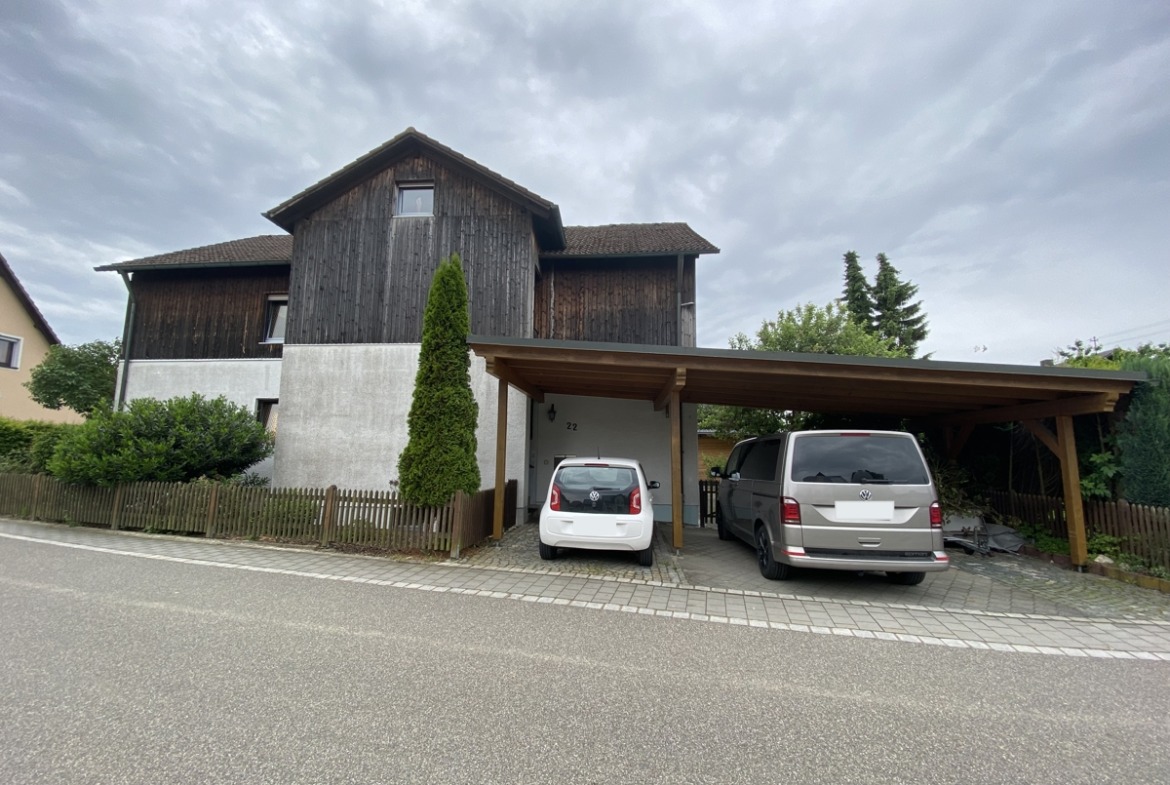 Außenansicht inkl. Carport